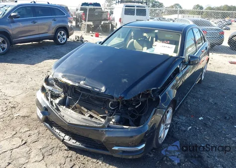2013 Mercedes-Benz C 250 Sport from USA, damaged, VIN WDDGF4HBXDR258009